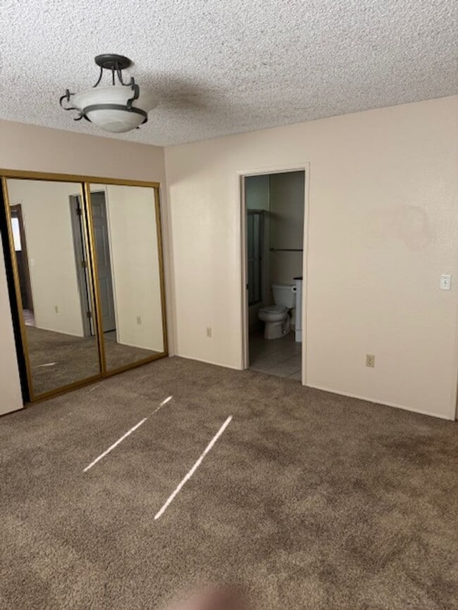 Building Photo - Rental in Northwest Reno!