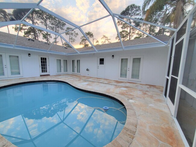 Building Photo - 1313 Periwinkle Pl