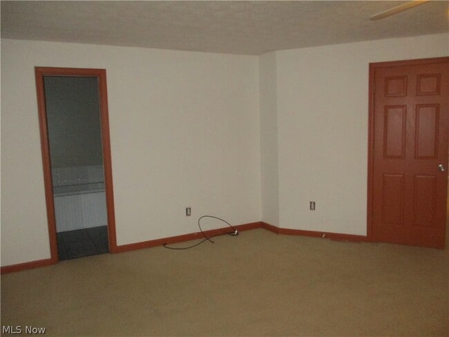 Building Photo - 17084 Sunset Dr