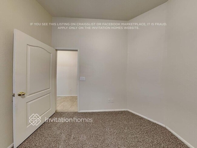 Building Photo - 12440 W Montebello Ave