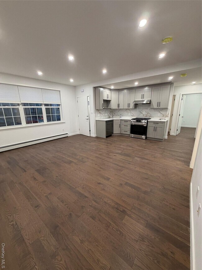 Building Photo - 609 Ovington Ave