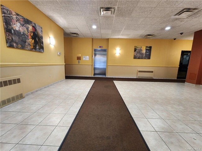 Building Photo - 1275 Grant Ave