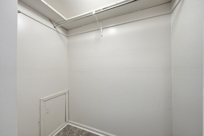 Building Photo - 6355 New Market Way
