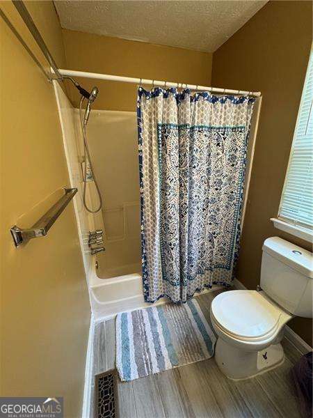 Building Photo - 2578 Shadowbrook Dr