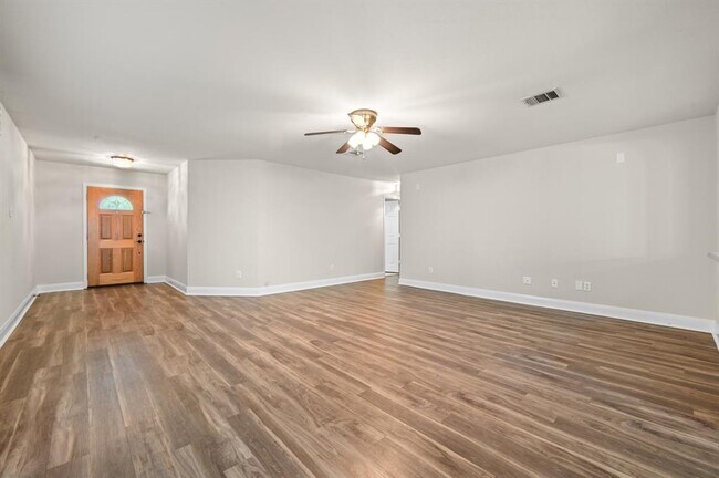 Building Photo - 11312 Crest Meadow Ln