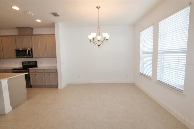 Building Photo - 2880 Rapollo Ln