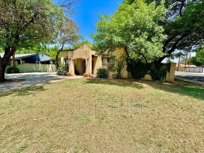 Building Photo - 2702 23rd St