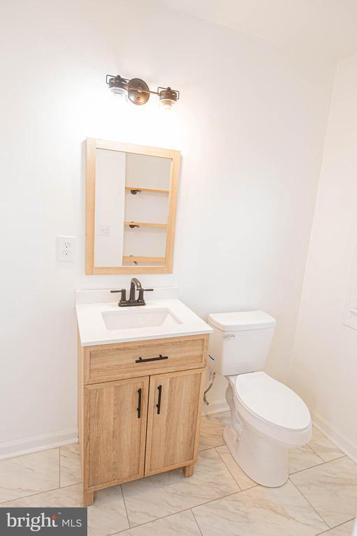 Building Photo - 308 N Division St