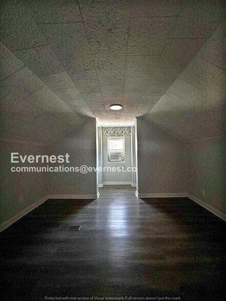 Building Photo - 8825 McClure Cir