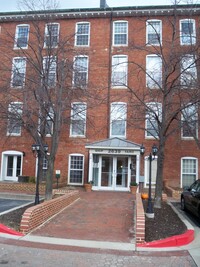 Building Photo - Amazing Canton Studio Condo CAC, W/D & par...