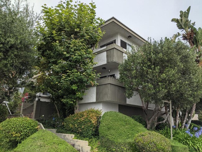 Top Floor End Unit - 10445 Eastborne Ave