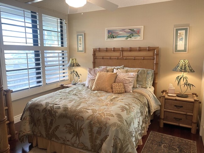 Building Photo - 14 Royal Palm Way