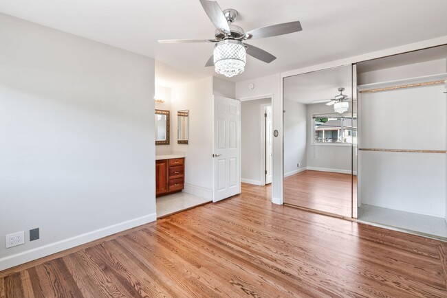 Building Photo - Charming Single-Family Home in a Desirable...