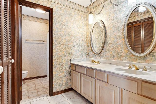 Building Photo - 1304 Pecan Ave