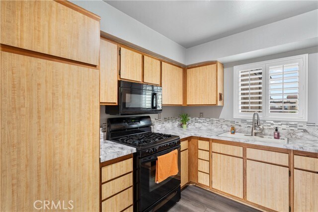 Building Photo - 9384 Roundup Dr