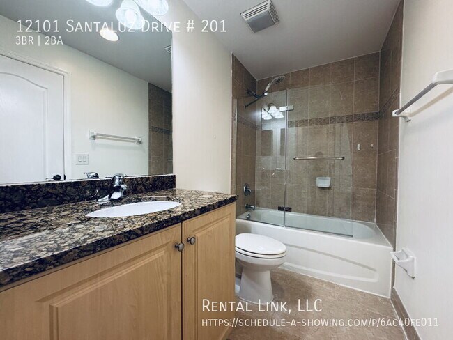 Building Photo - 12101 Santaluz Dr