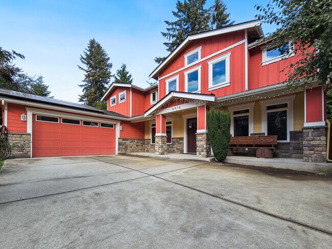 Primary Photo - Modern 5-Bedroom Kirkland Home with Solar ...