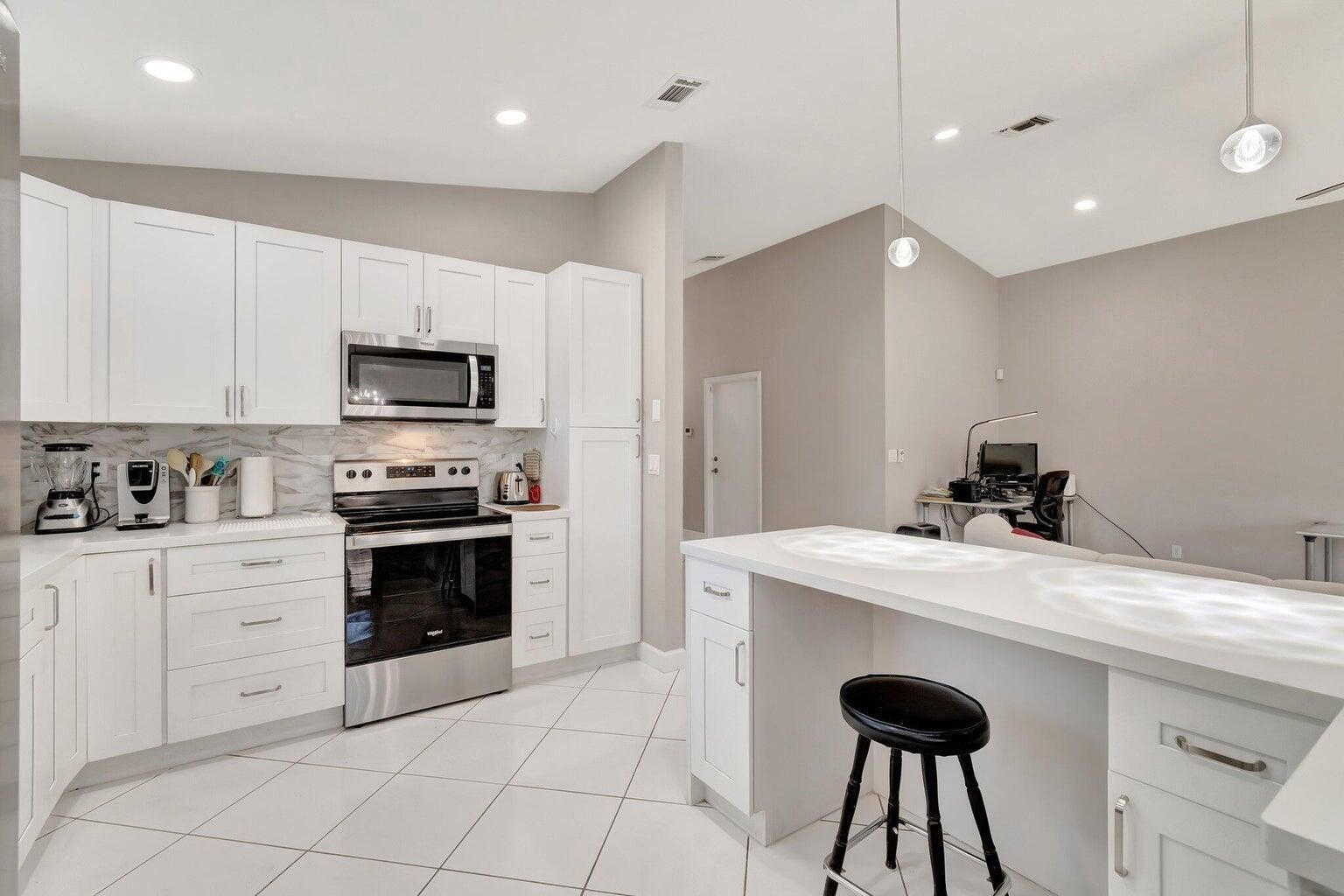 Building Photo - 1439 Waterway Cove Dr