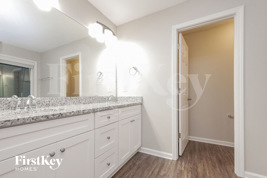 Building Photo - 107 Preserve Dr