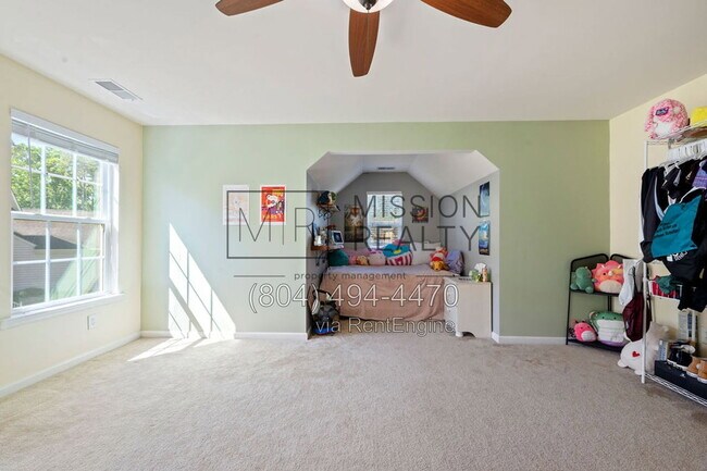Building Photo - 5106 Timsbury Pointe Dr