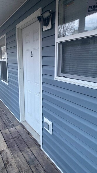 Outside - 726 Beechurst Ave