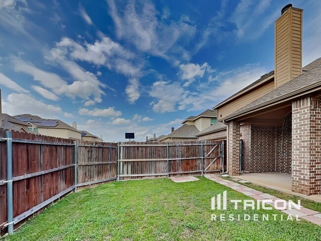 Building Photo - 131 Lake Trail Dr