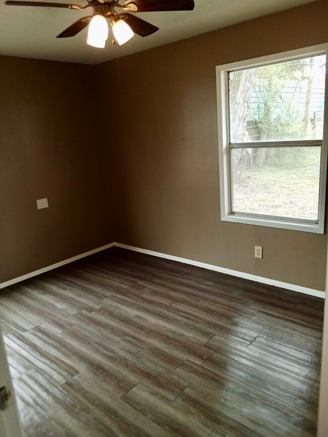 Building Photo - 501 Wynhurst Ct