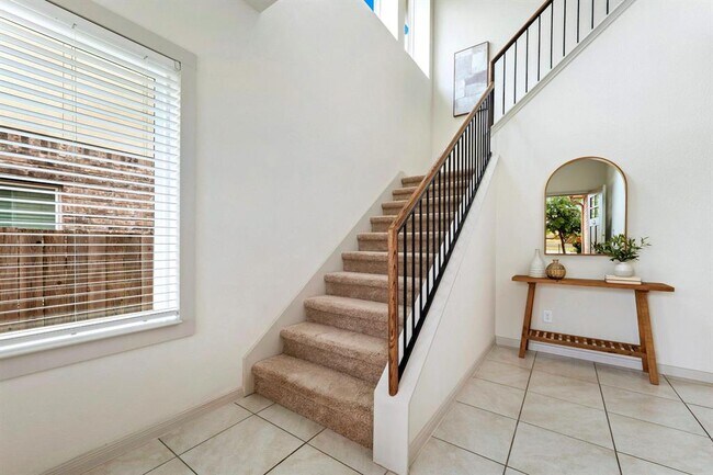 Building Photo - 1116 La Conterra Blvd