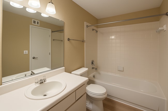 Building Photo - 12750 Equestrian Cir