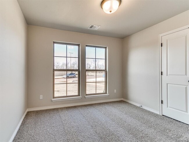 Building Photo - 12200 Rockbed Dr