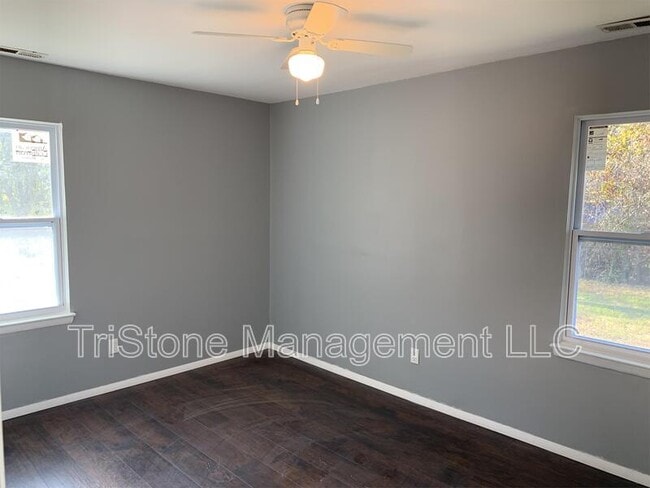 Building Photo - 3000 Rodman St