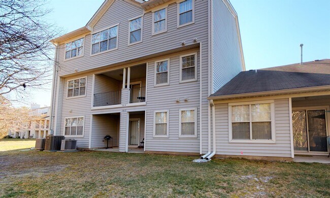 Building Photo - 1019 Waters Edge Dr