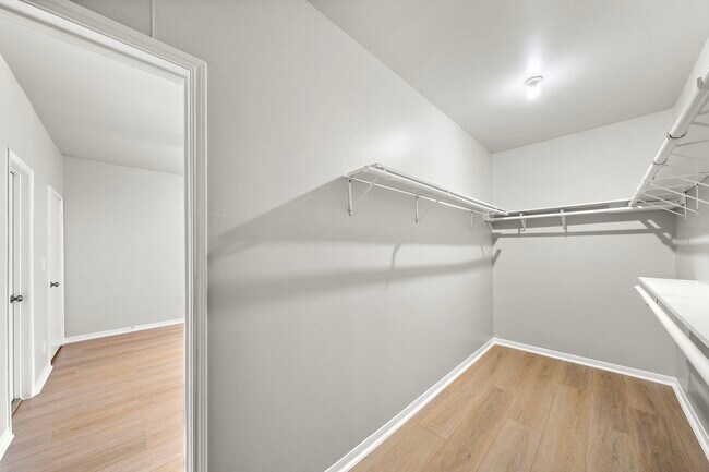 Building Photo - 7396 Regency Square Ct