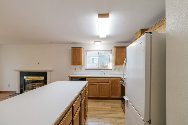 Building Photo - Ask About Our Move In Special - Newly Upda...