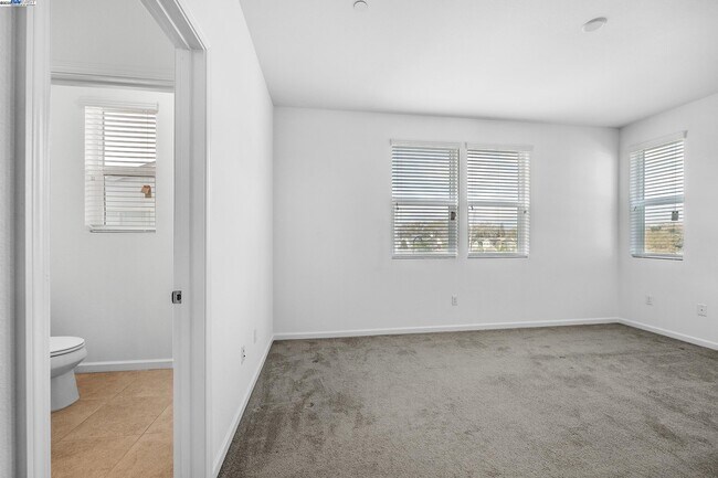 Building Photo - 22759 Filbert St