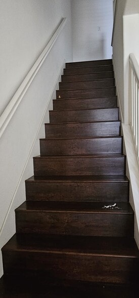 Building Photo - 2568 Heron Ct