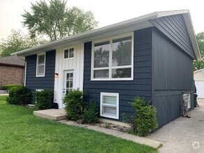 Building Photo - 70 Walnut Ct