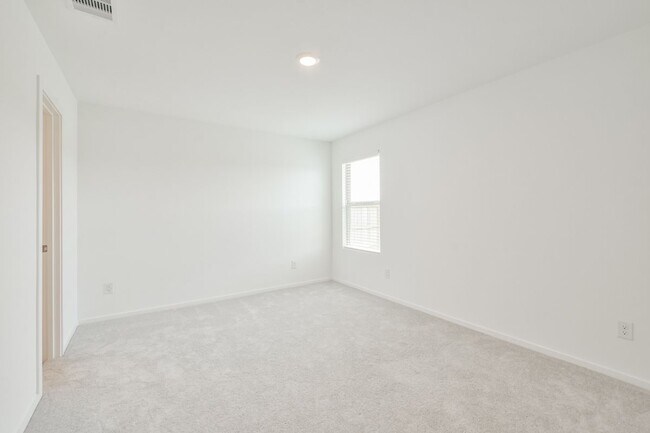 Building Photo - 18562 Cepagatti Dr