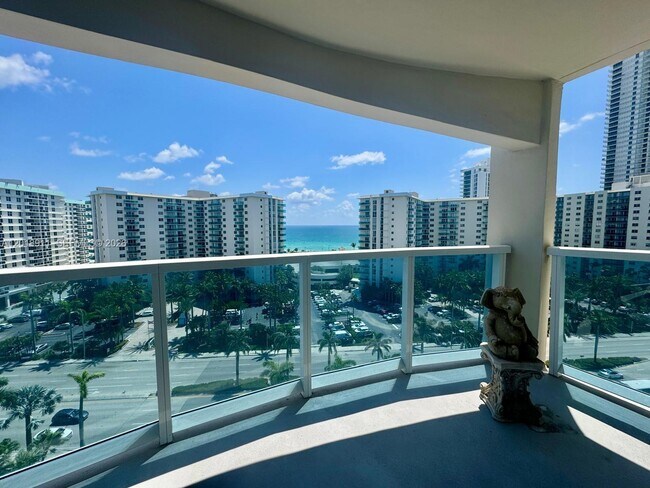 Building Photo - 3800 S Ocean Dr