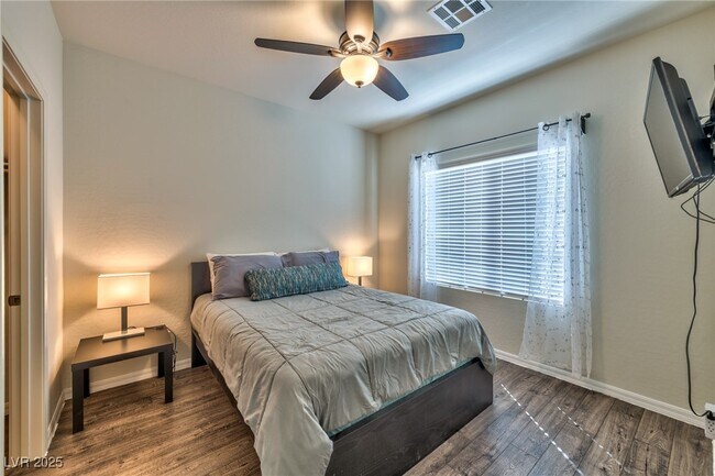 Building Photo - 5630 Aspen Heights Dr