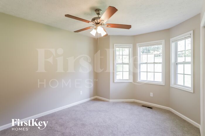 Building Photo - 273 Fairview Oak Pl