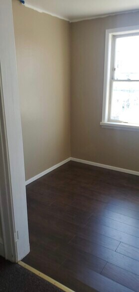 Building Photo - 9431 97th St