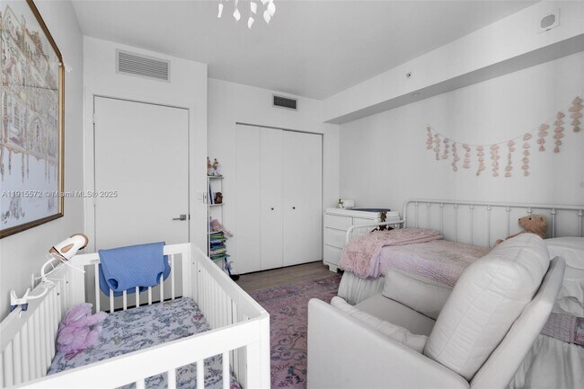 Building Photo - 55 SW 9th St