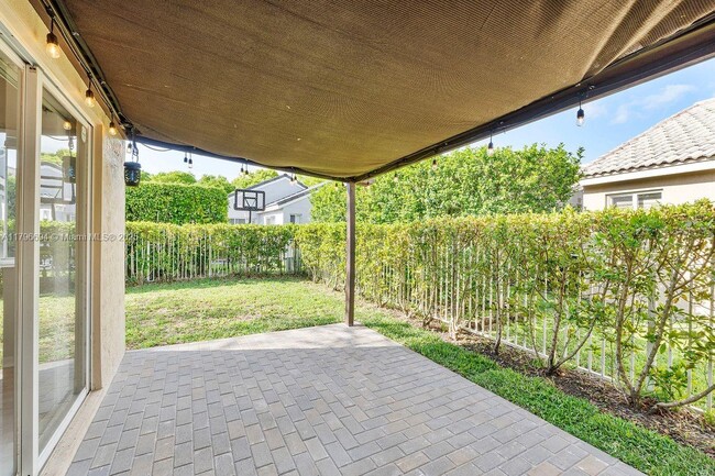 Building Photo - 4013 Pine Ridge Ln