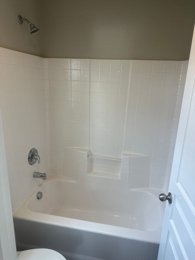 Building Photo - Henderson!!! Community: Cadence!! 4 Bedrooms!!! Bed & Full bath downstairs!! Loft/computer area u...