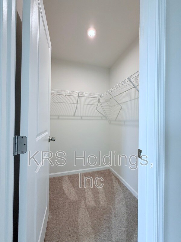 Building Photo - 379 Hunting Wood Dr