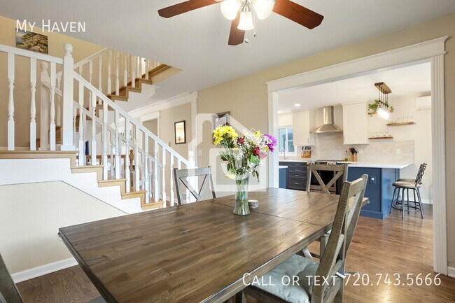 Building Photo - 481 S Washington St