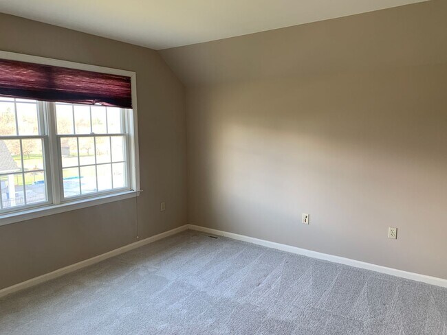 Building Photo - PARKLAND SCHOOLS- FOUR BEDROOM HOUSE compl...