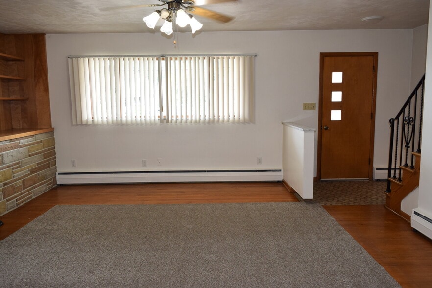 Building Photo - 861 Brackenridge Ave