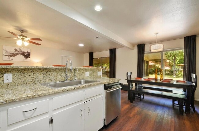 Building Photo - 8432 Bangor Bend